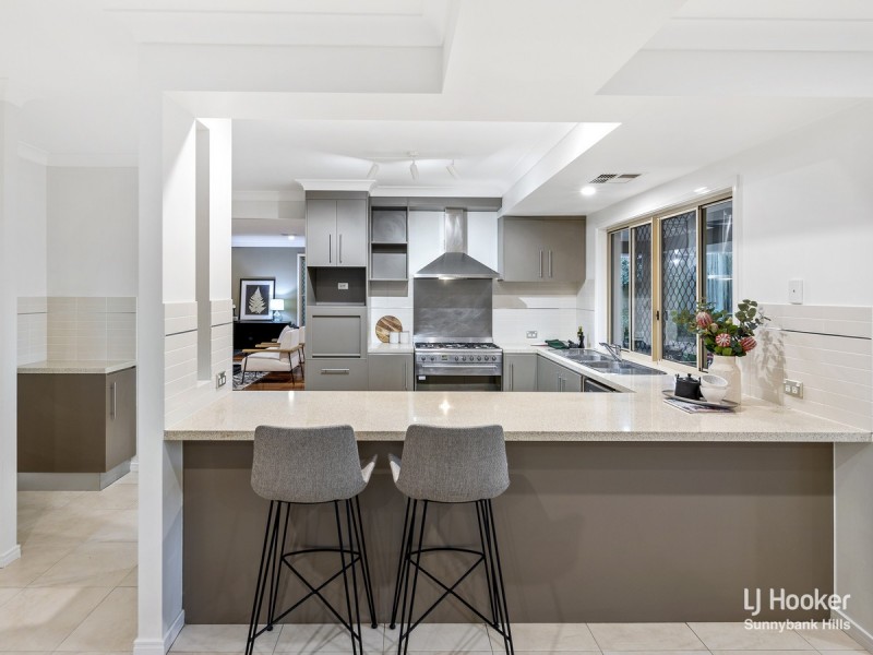 6 Trevi Close, Eight Mile Plains QLD 4113