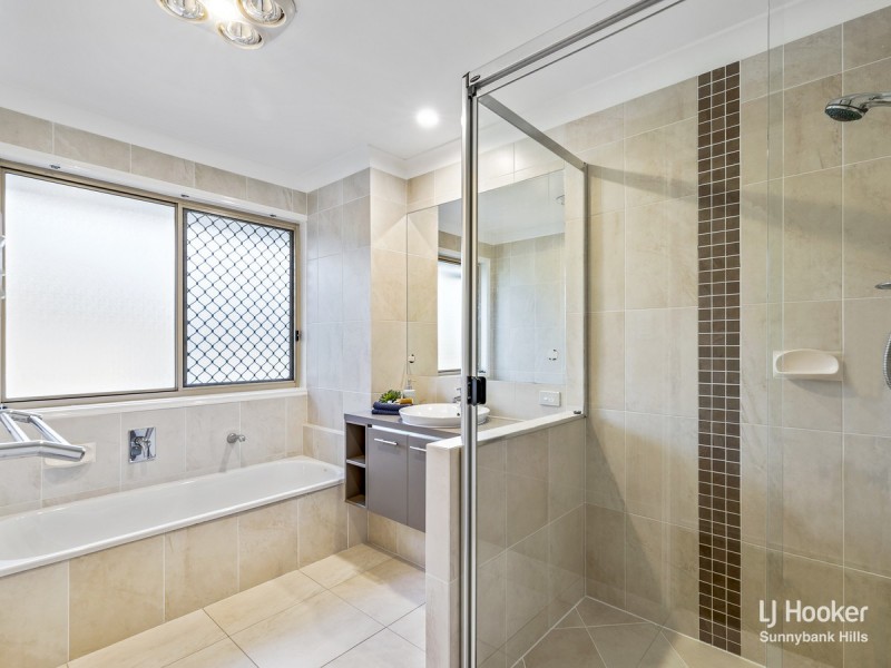 6 Trevi Close, Eight Mile Plains QLD 4113