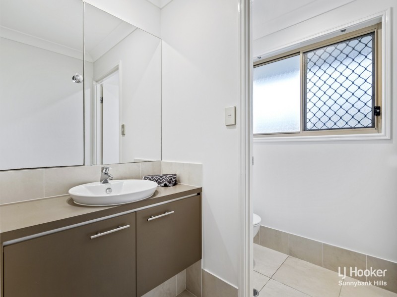 6 Trevi Close, Eight Mile Plains QLD 4113