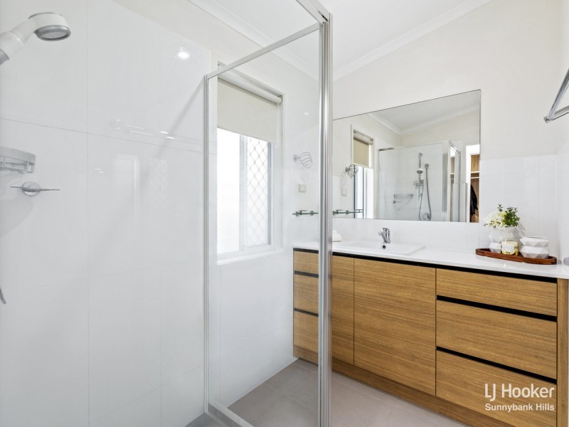 136 Warrigal Road, Runcorn QLD 4113