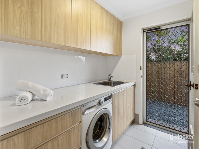 136 Warrigal Road, Runcorn QLD 4113