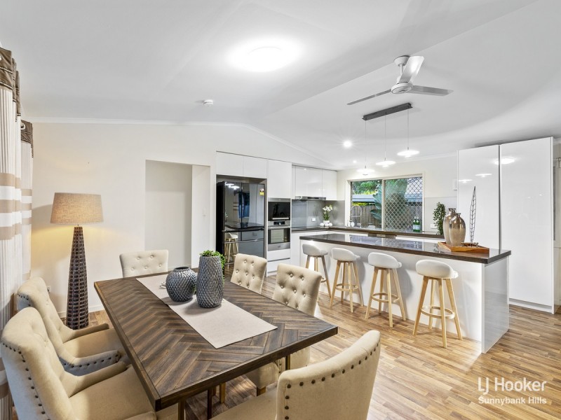 136 Warrigal Road, Runcorn QLD 4113