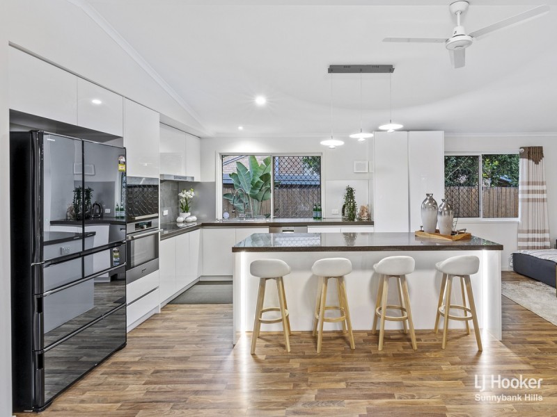 136 Warrigal Road, Runcorn QLD 4113