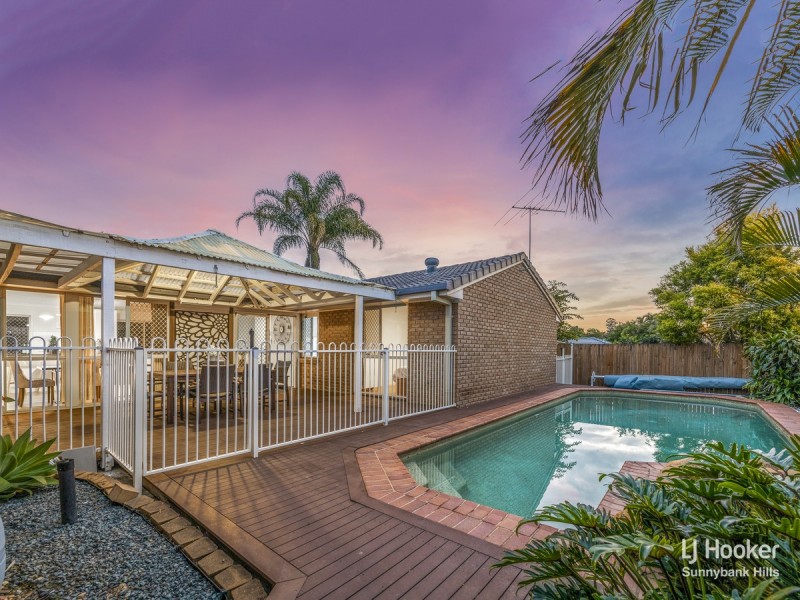 136 Warrigal Road, Runcorn QLD 4113