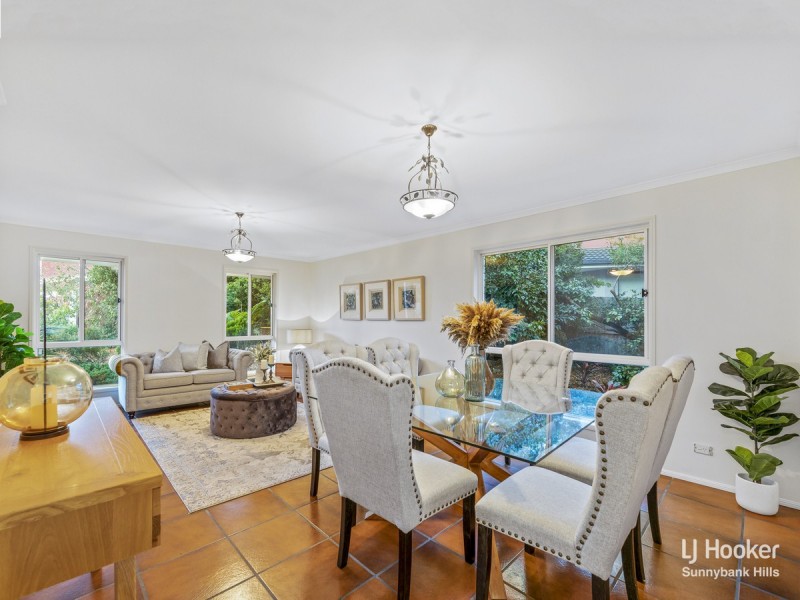 15 Lavender Close, Calamvale QLD 4116