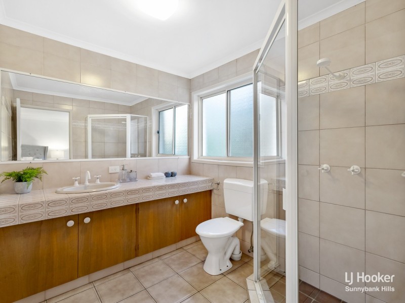 15 Lavender Close, Calamvale QLD 4116