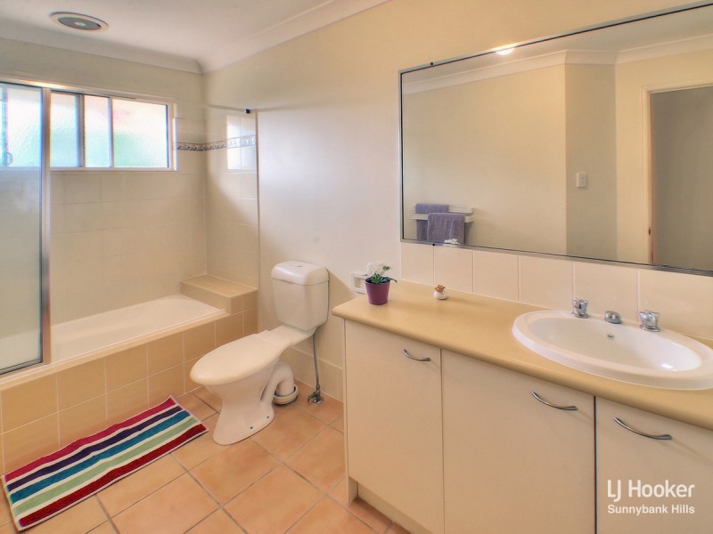 20/8 Honeysuckle Way, Calamvale QLD 4116