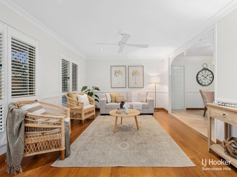 35 Kentwell Place, Wishart QLD 4122