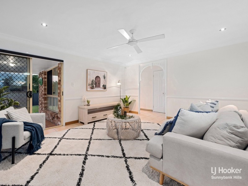 35 Kentwell Place, Wishart QLD 4122