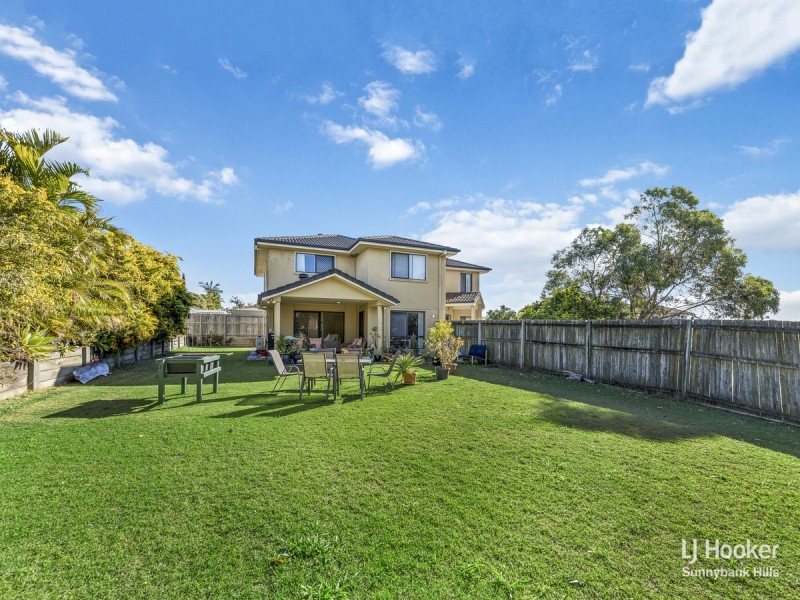 18 Lake Eyre Crescent, Parkinson QLD 4115