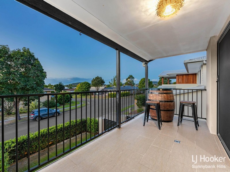 25 Raintree Street, Mansfield QLD 4122