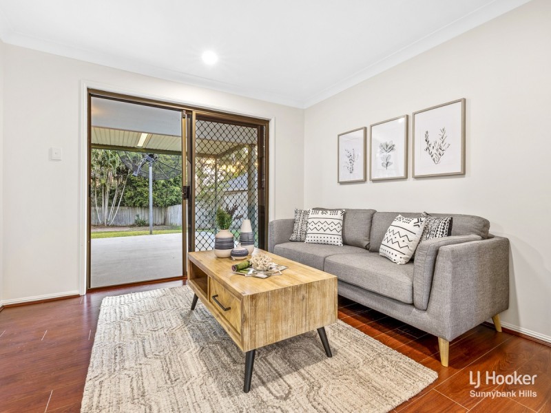 13 Casuarina Crescent, Calamvale QLD 4116