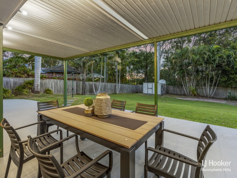 13 Casuarina Crescent, Calamvale QLD 4116