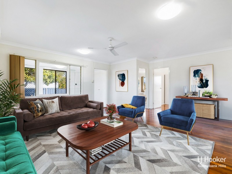 40 Amoria Street, Mansfield QLD 4122