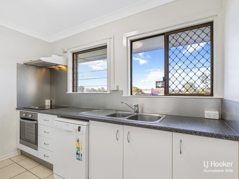 40 Amoria Street, Mansfield QLD 4122