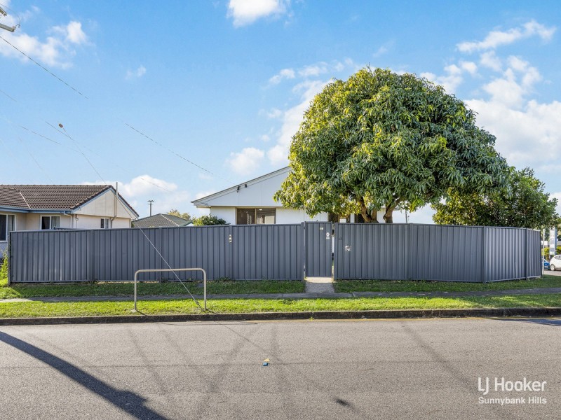 40 Amoria Street, Mansfield QLD 4122