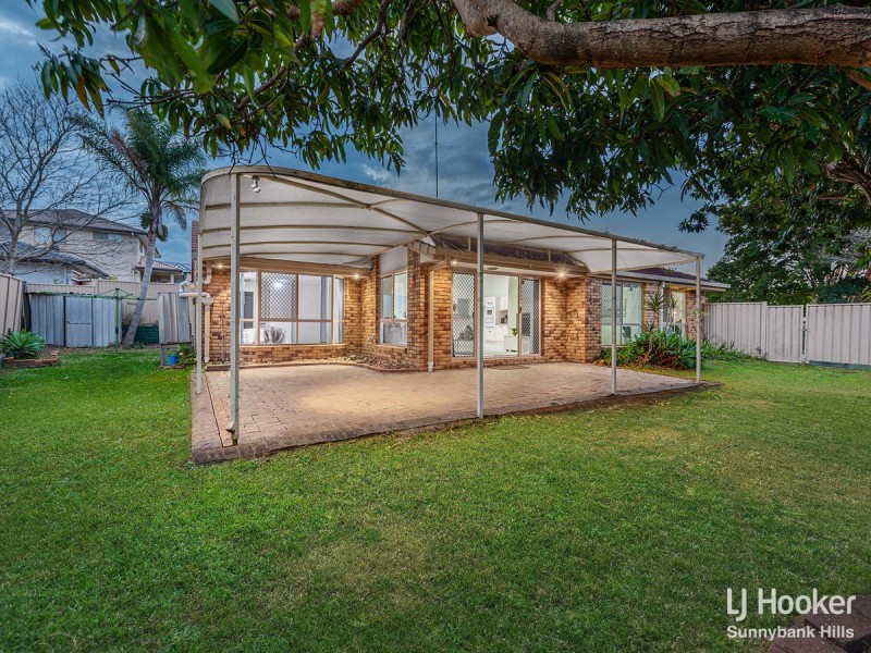 23 Hurlstone Street, Wishart QLD 4122