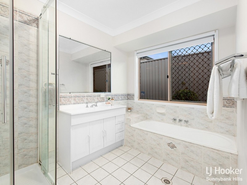 23 Hurlstone Street, Wishart QLD 4122