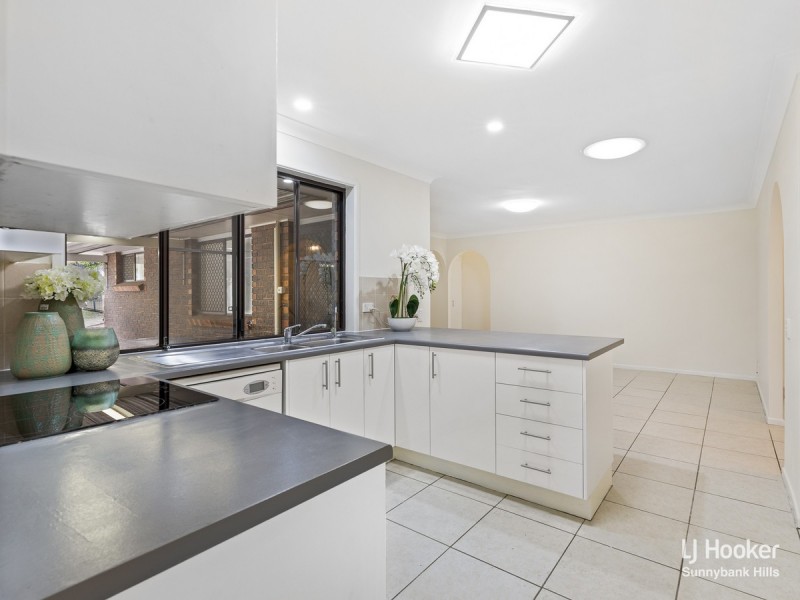 15 Silkyoak Street, Runcorn QLD 4113