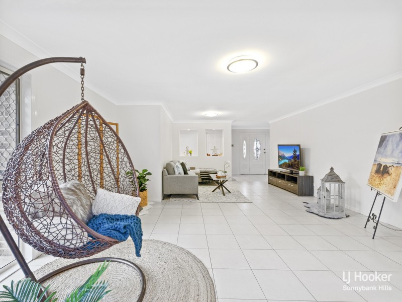 9 Casuarina Crescent, Calamvale QLD 4116