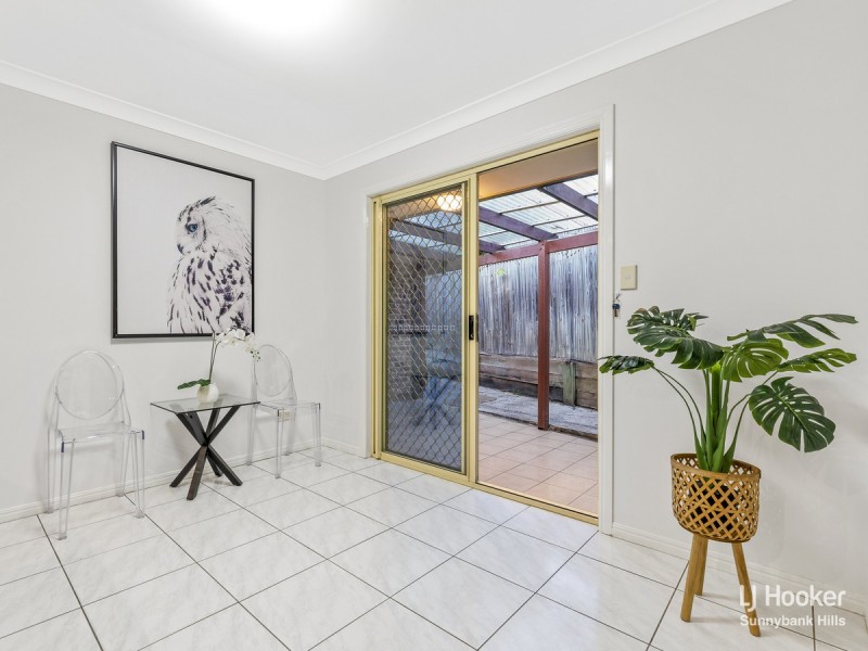 9 Casuarina Crescent, Calamvale QLD 4116