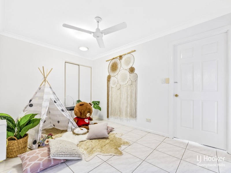 9 Casuarina Crescent, Calamvale QLD 4116