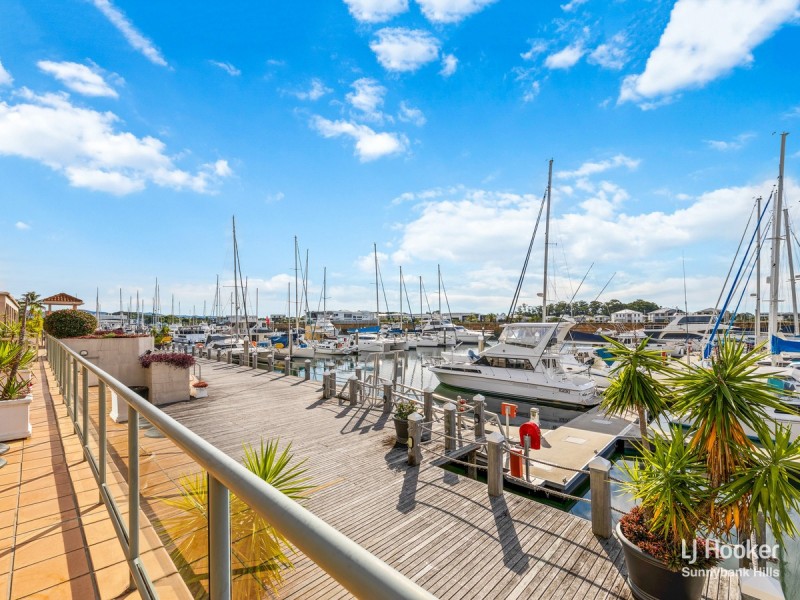 11 John Lund Drive, Hope Island QLD 4212