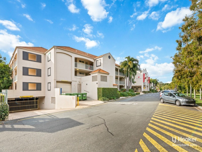11 John Lund Drive, Hope Island QLD 4212