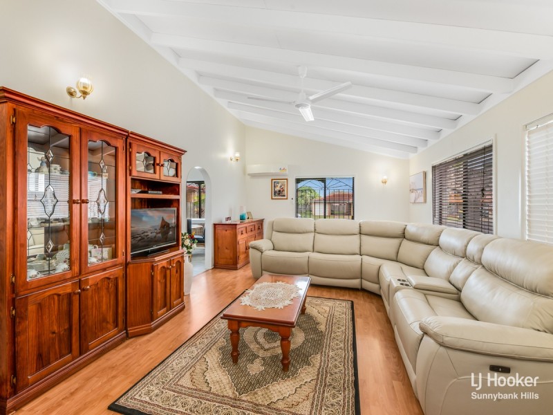 15 Nodosa Street, Robertson QLD 4109