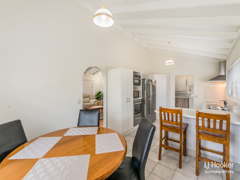 15 Nodosa Street, Robertson QLD 4109