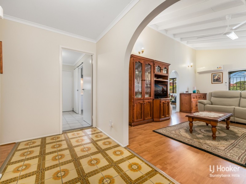 15 Nodosa Street, Robertson QLD 4109