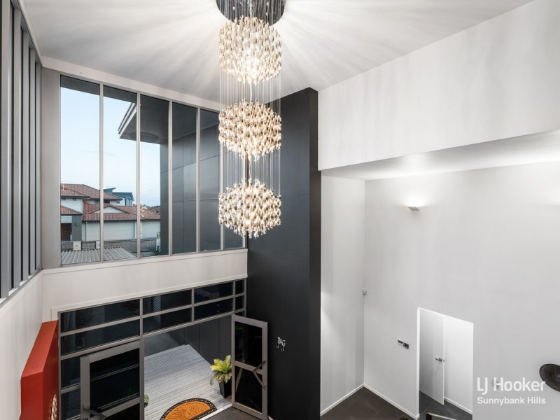 16 Snowbell Close, Stretton QLD 4116