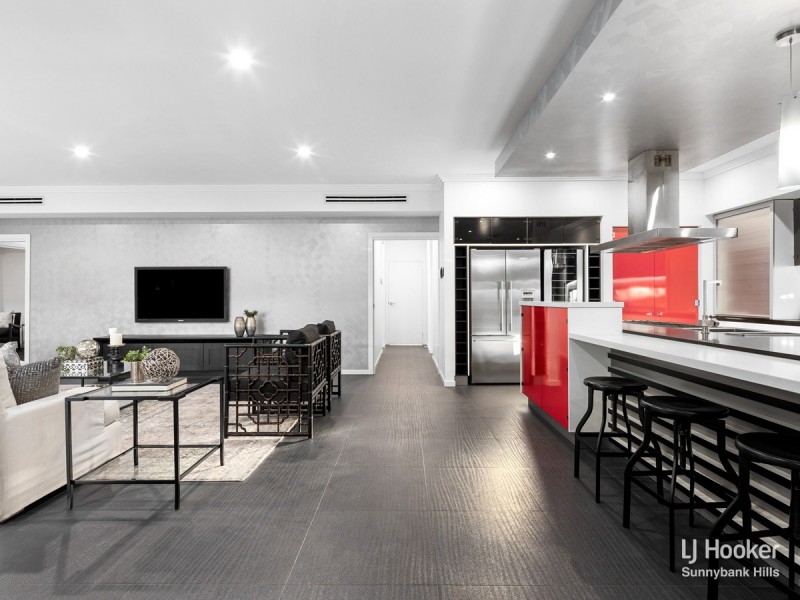 16 Snowbell Close, Stretton QLD 4116