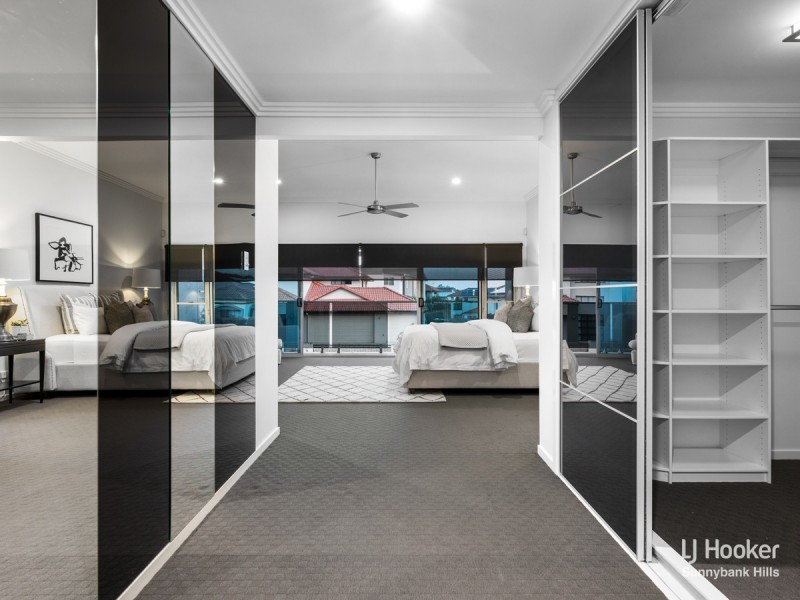 16 Snowbell Close, Stretton QLD 4116