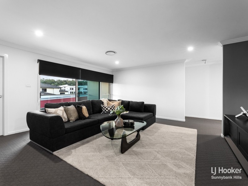 16 Snowbell Close, Stretton QLD 4116