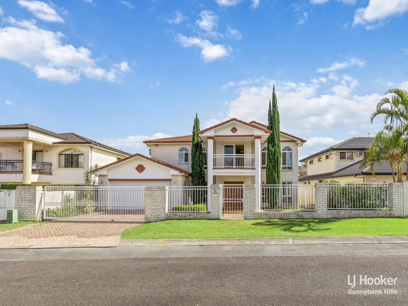 11 Cavallaro Street, Robertson QLD 4109