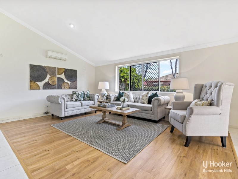 11 Cavallaro Street, Robertson QLD 4109