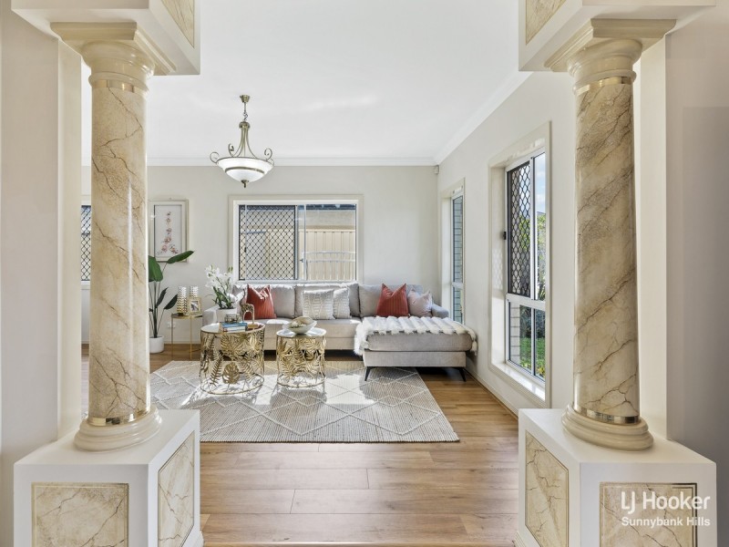 11 Cavallaro Street, Robertson QLD 4109