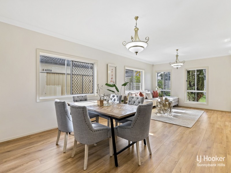 11 Cavallaro Street, Robertson QLD 4109