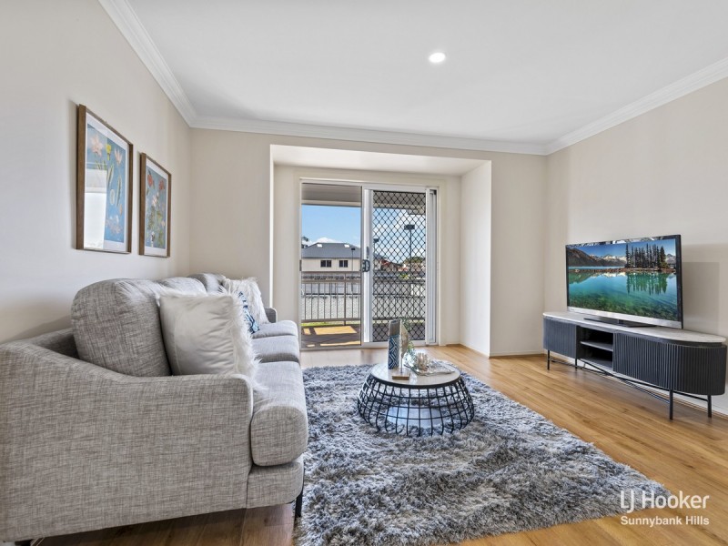 11 Cavallaro Street, Robertson QLD 4109