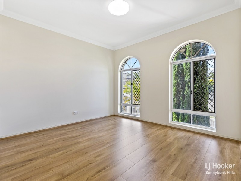 11 Cavallaro Street, Robertson QLD 4109