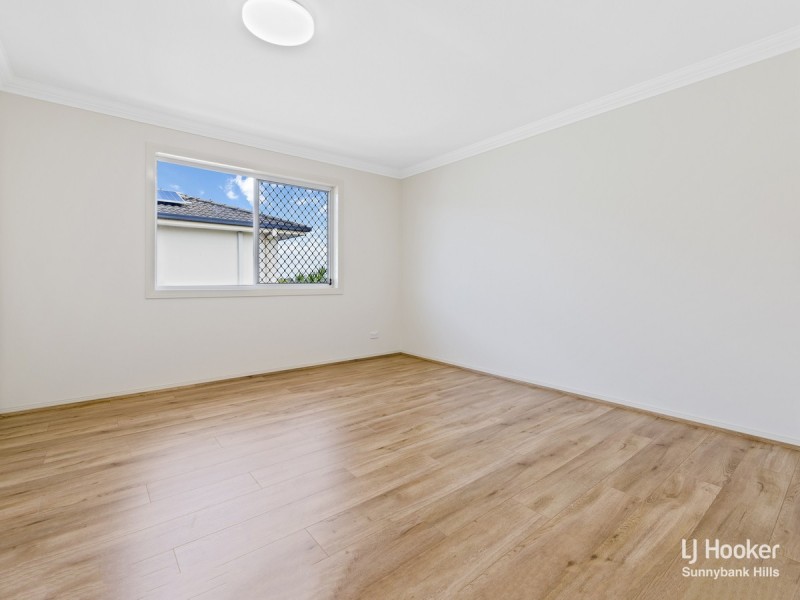 11 Cavallaro Street, Robertson QLD 4109