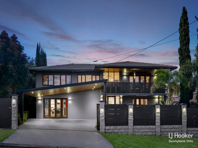 17 Colington Street, Mansfield QLD 4122