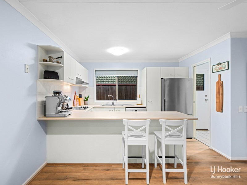 14 Fraser Place, Forest Lake QLD 4078