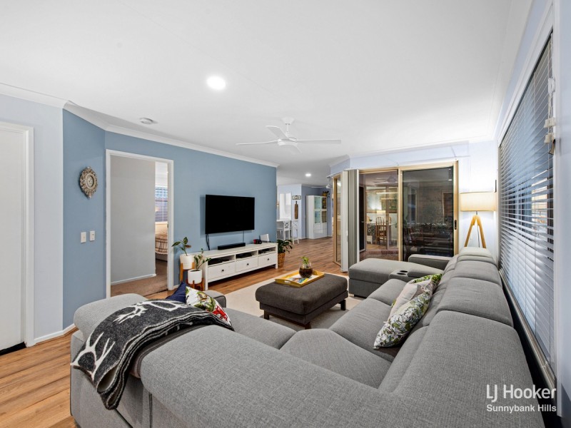 14 Fraser Place, Forest Lake QLD 4078