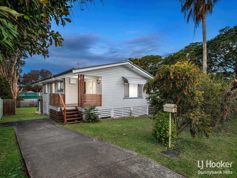 19 Valmar Street, Upper Mount Gravatt QLD 4122