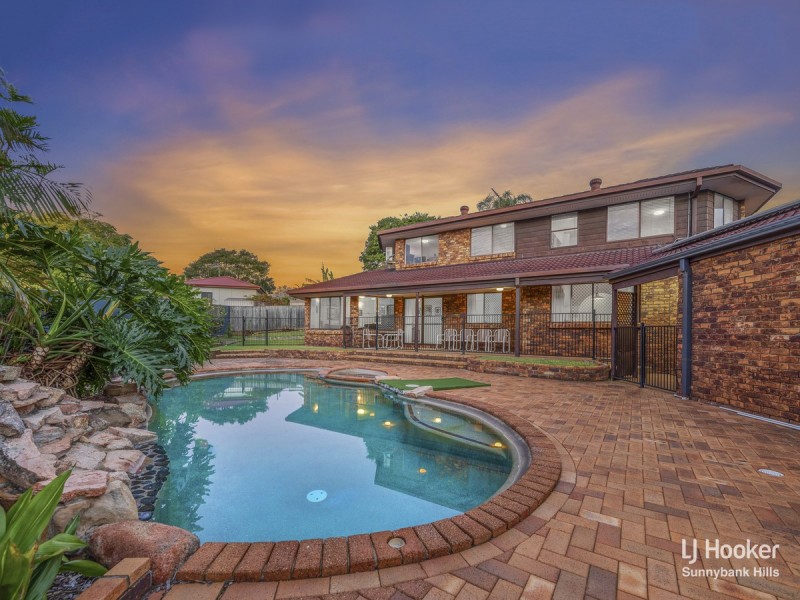 8 Dane Court, Eight Mile Plains QLD 4113