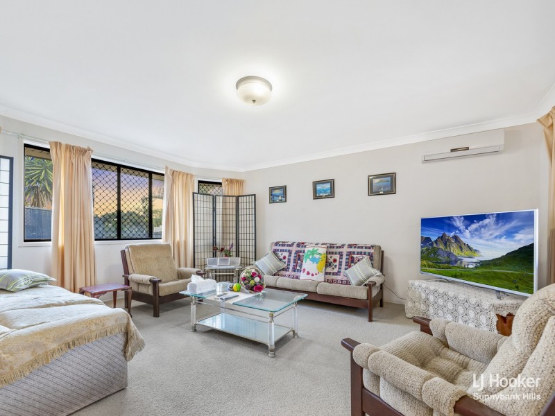 8 Dane Court, Eight Mile Plains QLD 4113