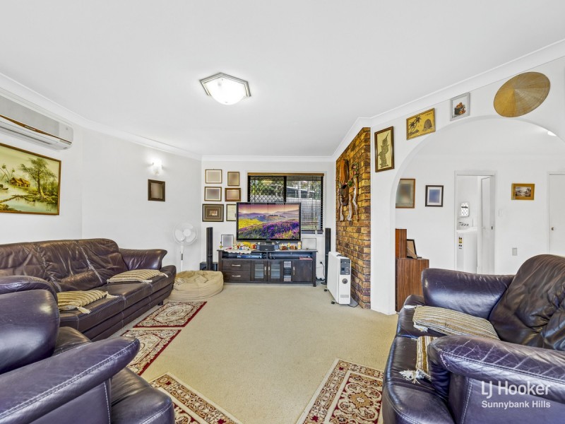 8 Dane Court, Eight Mile Plains QLD 4113