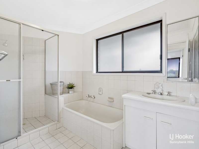 8 Dane Court, Eight Mile Plains QLD 4113